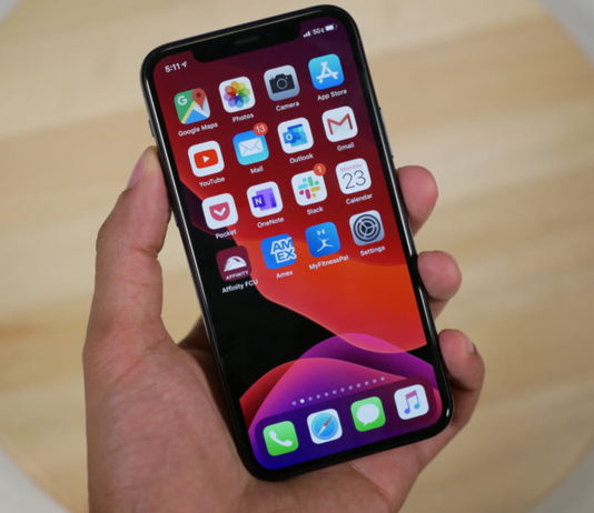 No Headphones Jack But Still iPhone Stuck in Headphones Mode No Headphones Jack But Still iPhone Stuck in Headphones Mode