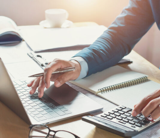 How to Manage Your Money: Short Guide