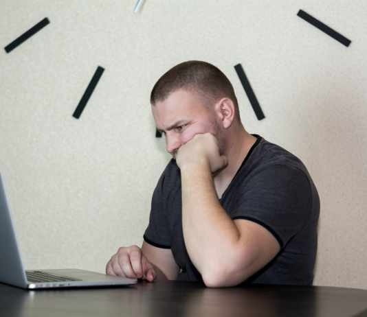 Wi-Fi VS Ethernet Wi-Fi VS Ethernet